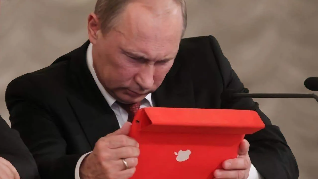 47287 92203 000 lead putin with ipad xl