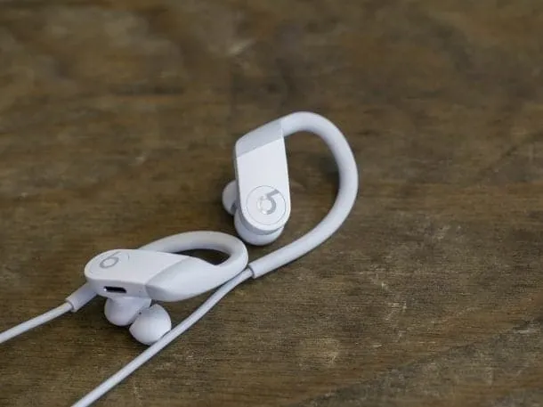 apple powerbeats 4