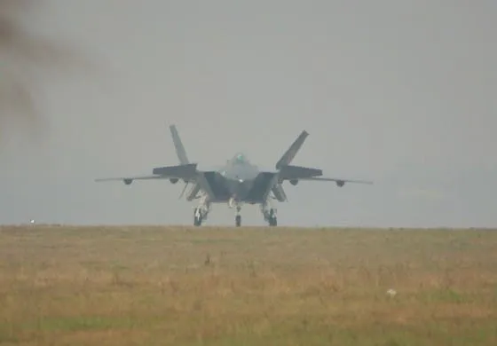 china j20 stealth fighterjet 01