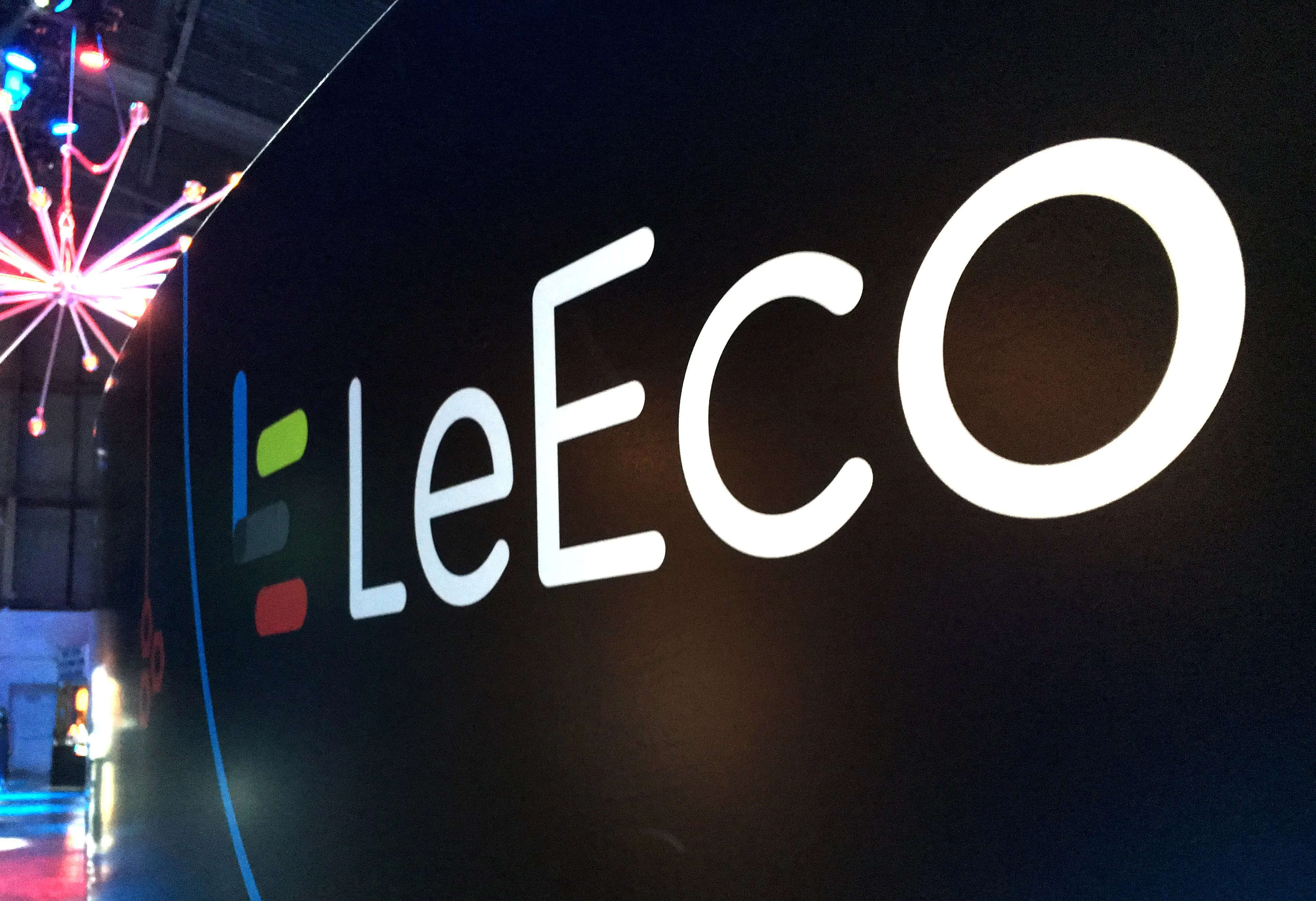 leeco signage2