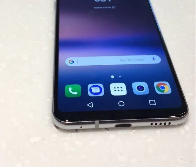 lg v30 leaked live image