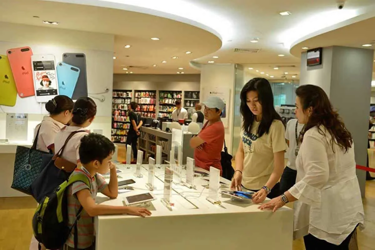 lyk mobile becomes singapore authorised apple independent repair program partner