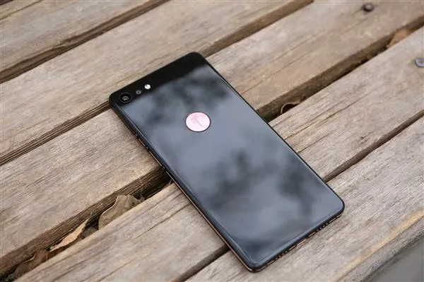 s db1d8aa91adb475c876e863db33895c1