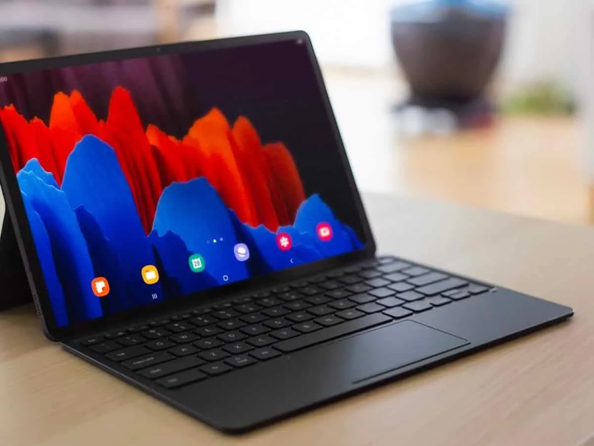 samsung galaxy tab s7 plus with keyboard cover press image thumb1200 4 3