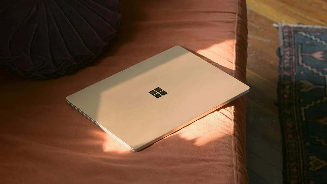 surface lconczvefio unsplash