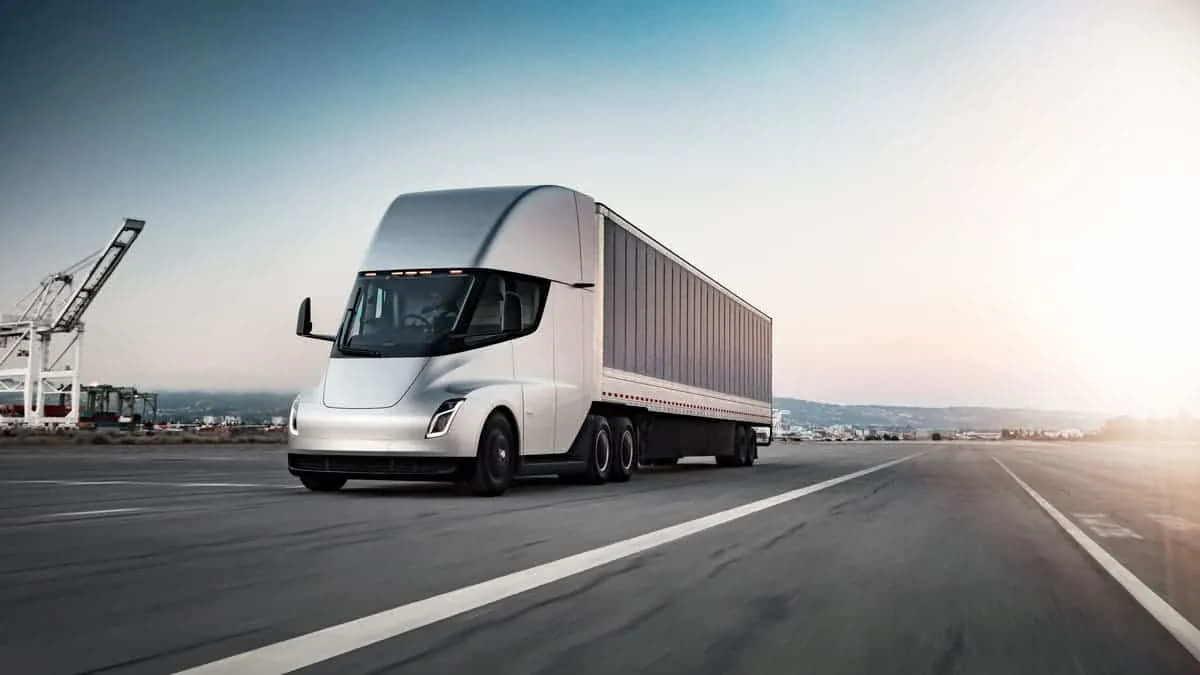 tesla semi 01