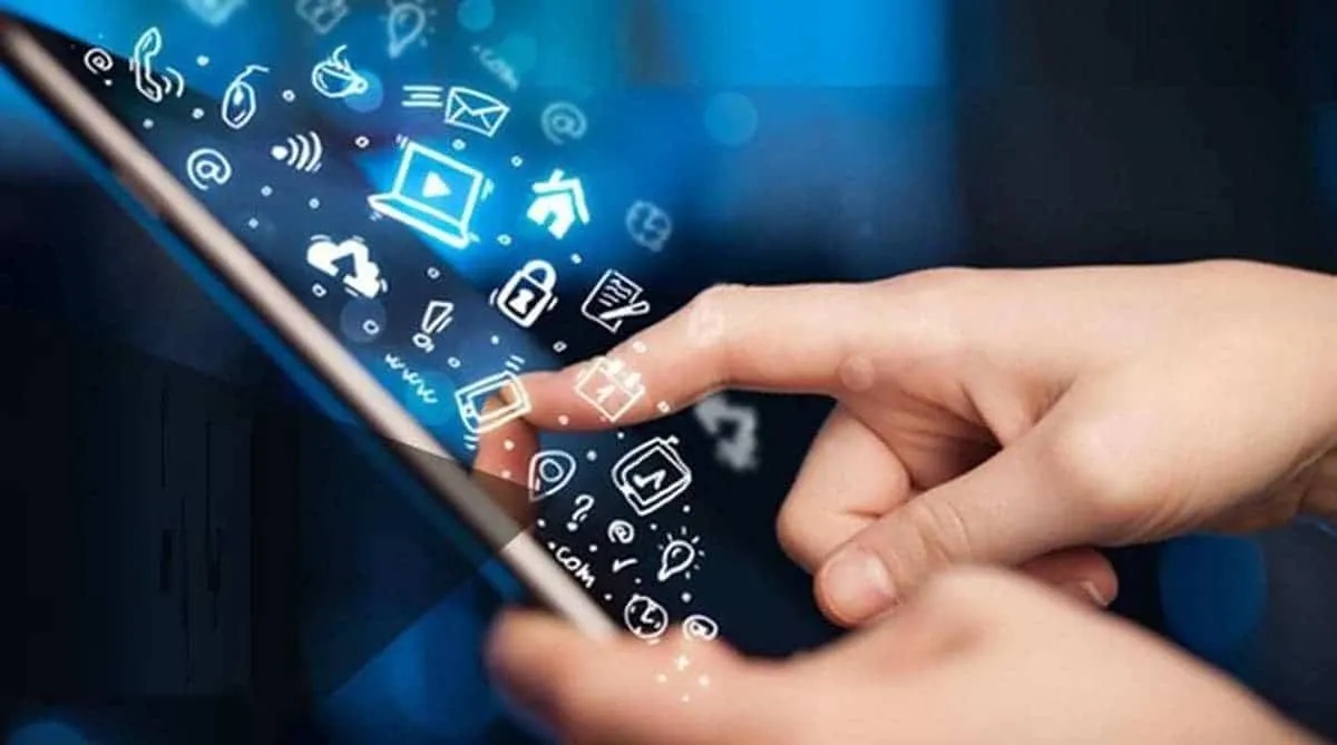 top 8 most downloaded apps in the world 1