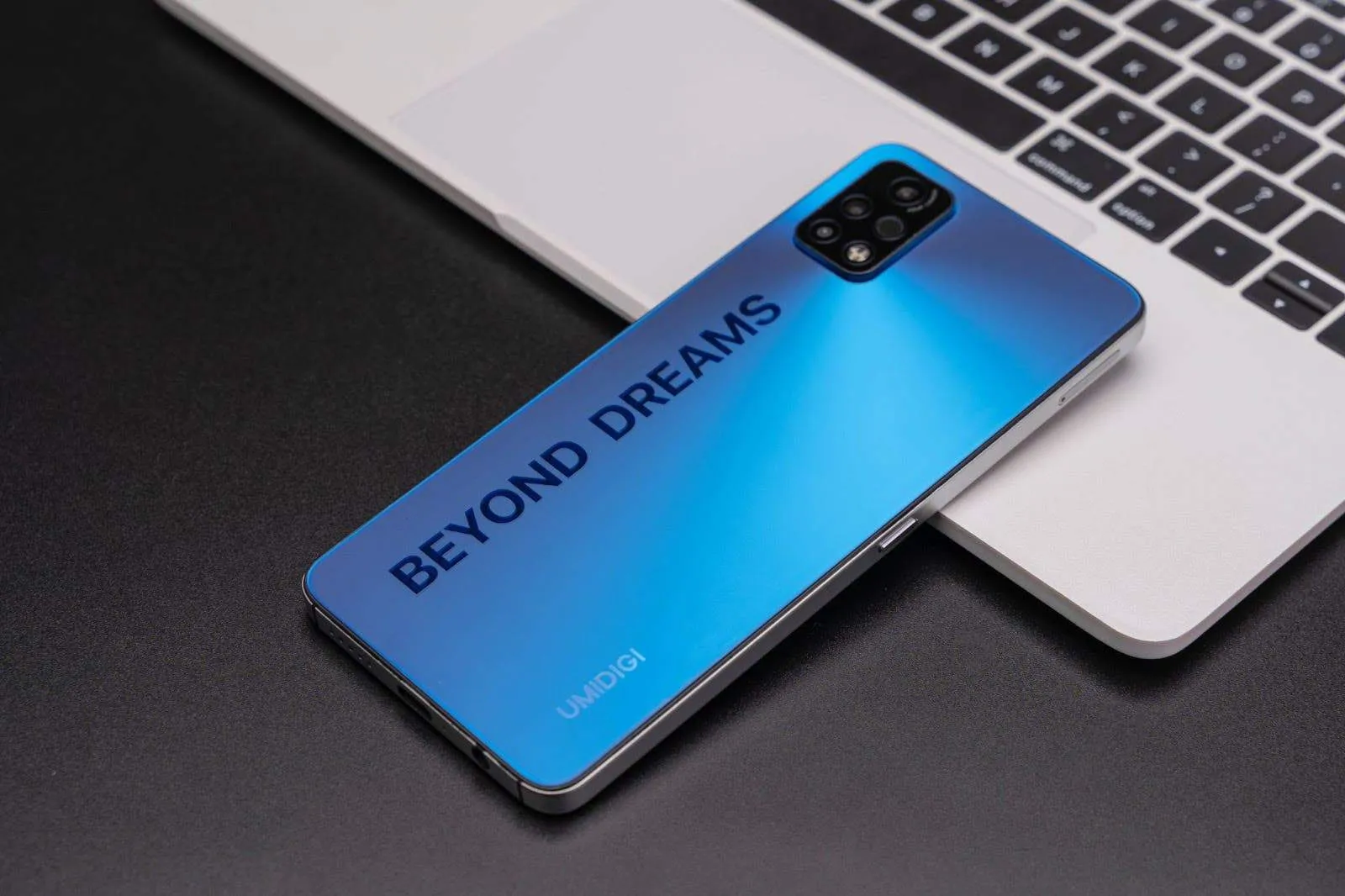 UMIDIGI A11 pro max   8G/128GB ブルー UMIDIGI A11 Pro Max Price/Specs/Review - UMIDIGI