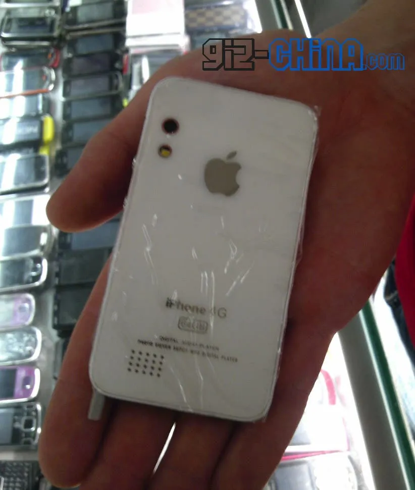 white iphone 4 nano knockoff back