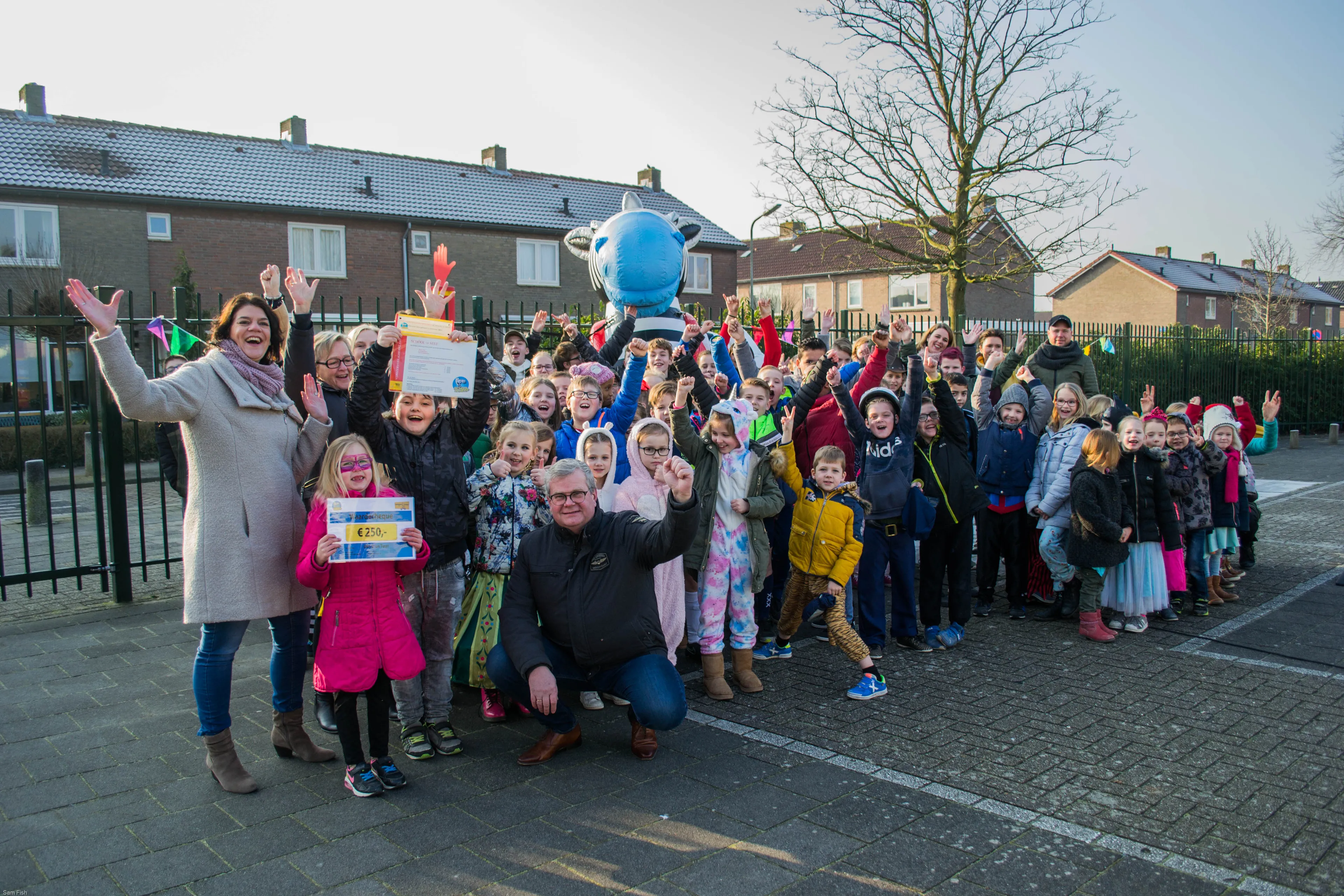 dn tuun op seef 4