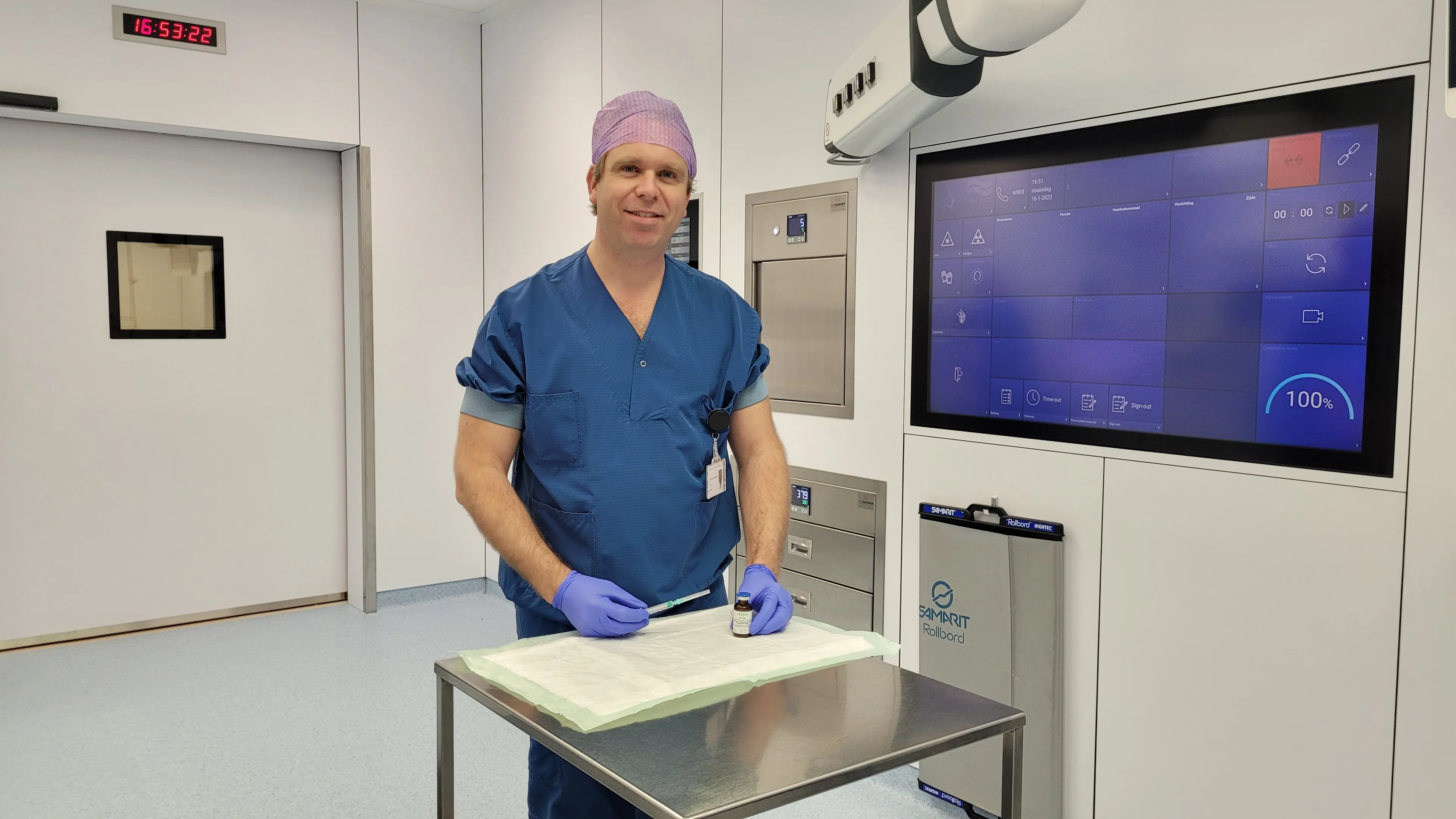 oncologisch chirurg van t hullenaar