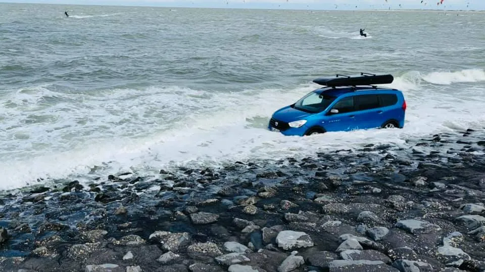 auto te water brouwersdam