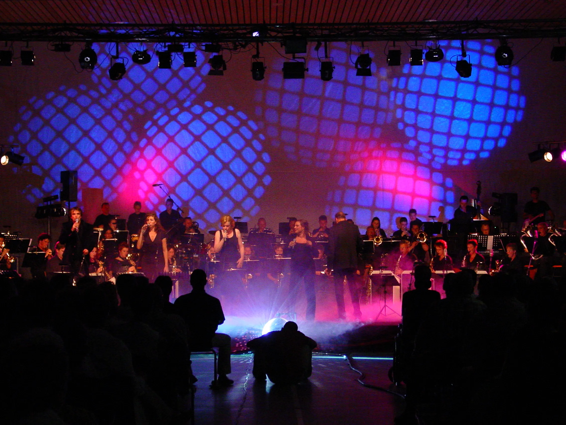 foto de hoop pop in concert
