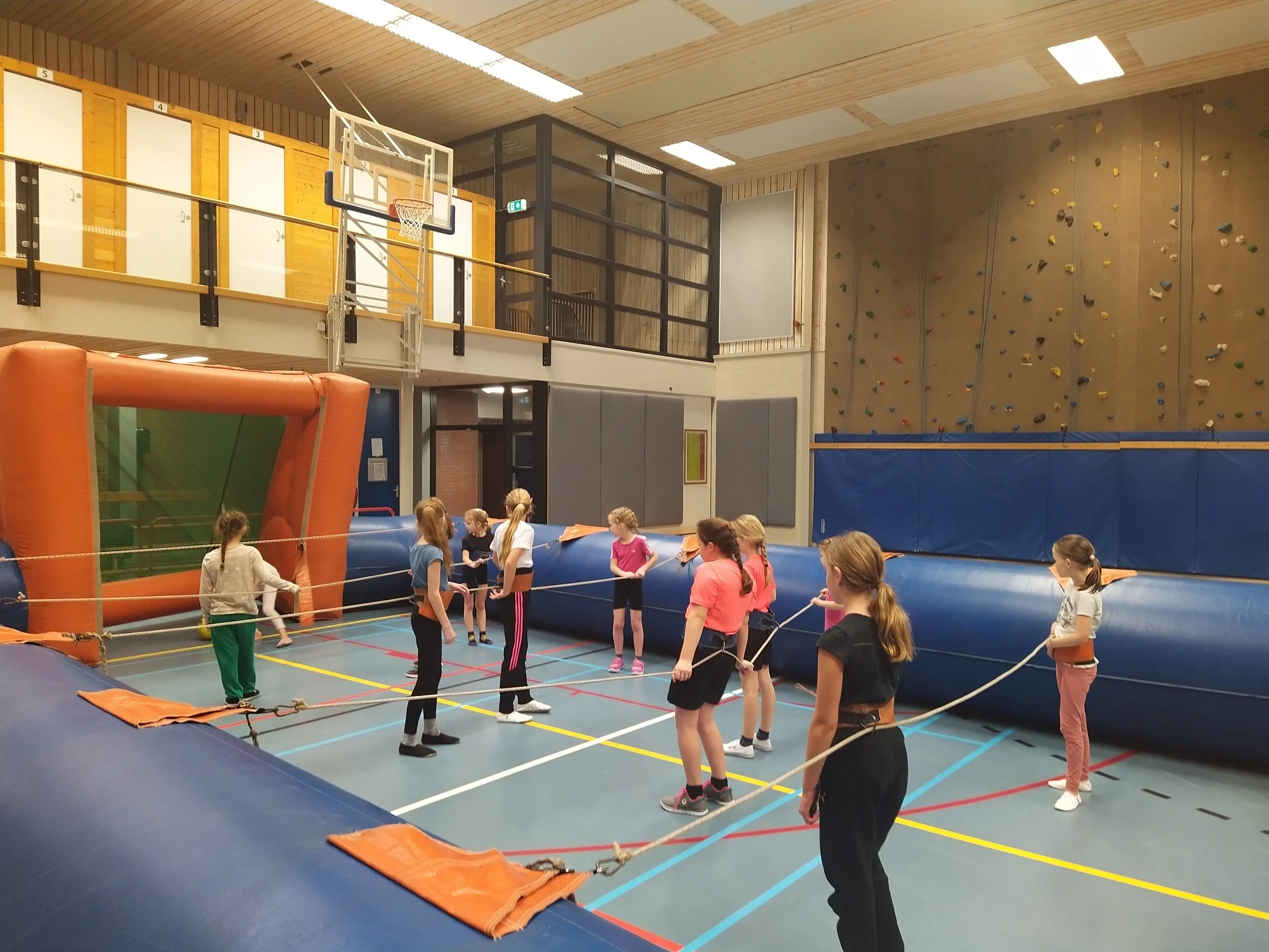 go jump en play 004