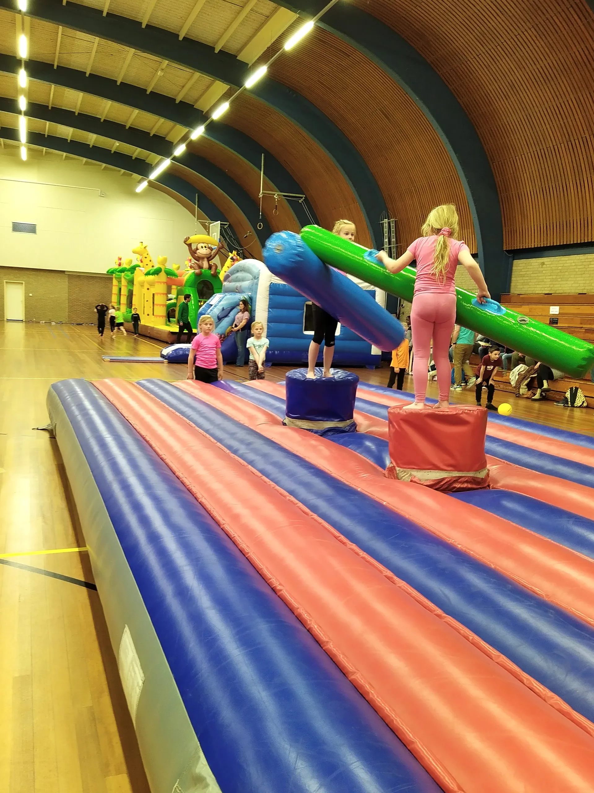 gymzaal oude tonge
