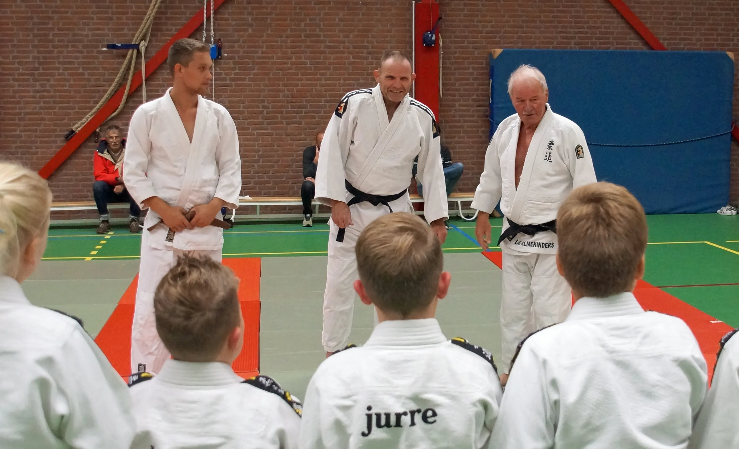 lau weer in actie
