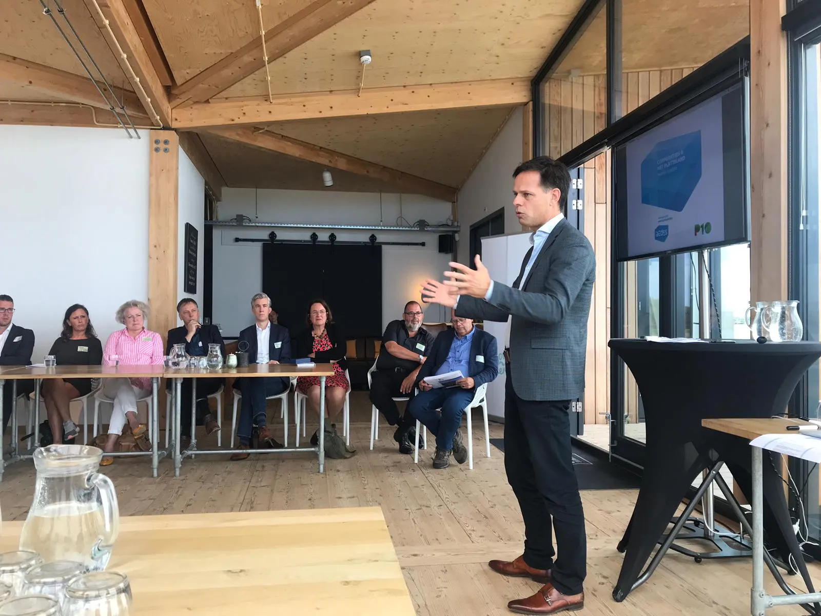 p10 congres 01
