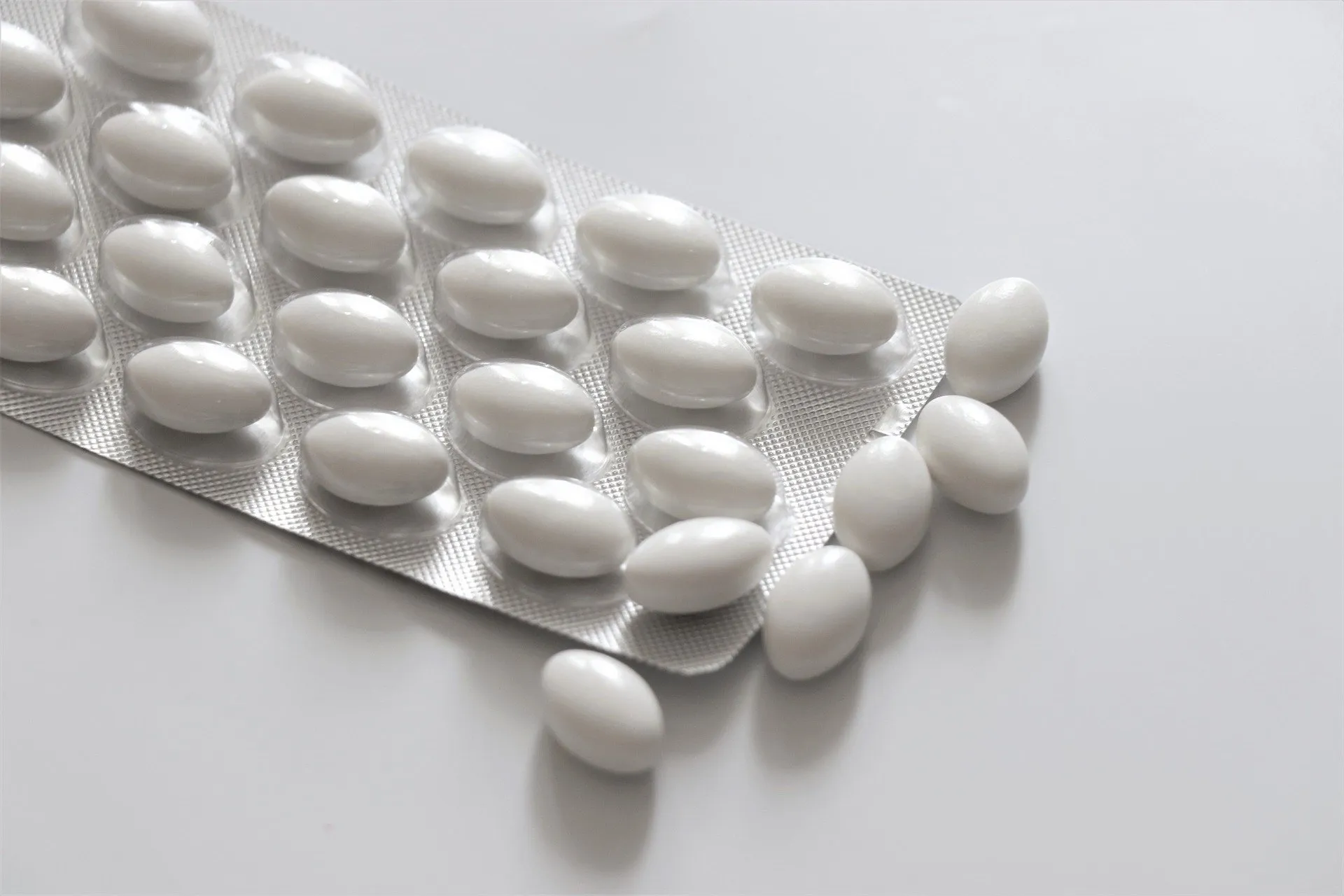 pills g5922518ee 1920