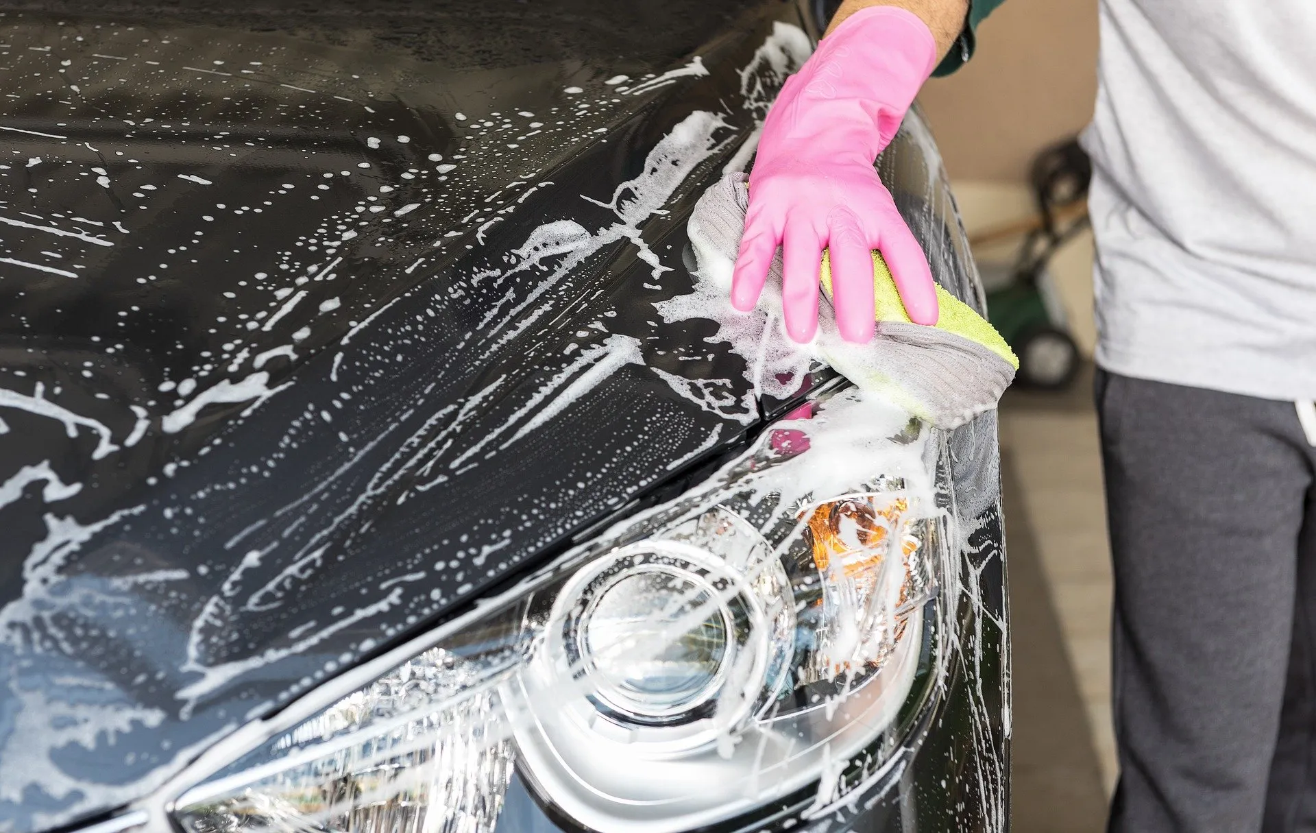 wash a car g497909c09 1920