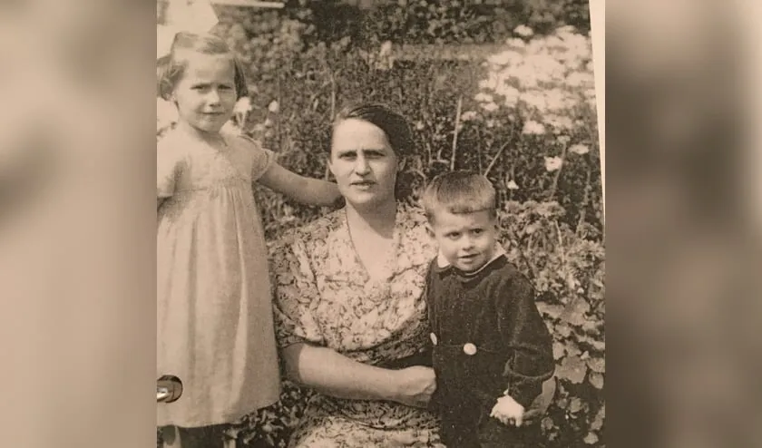 jolanda van rij met moeder en broertje