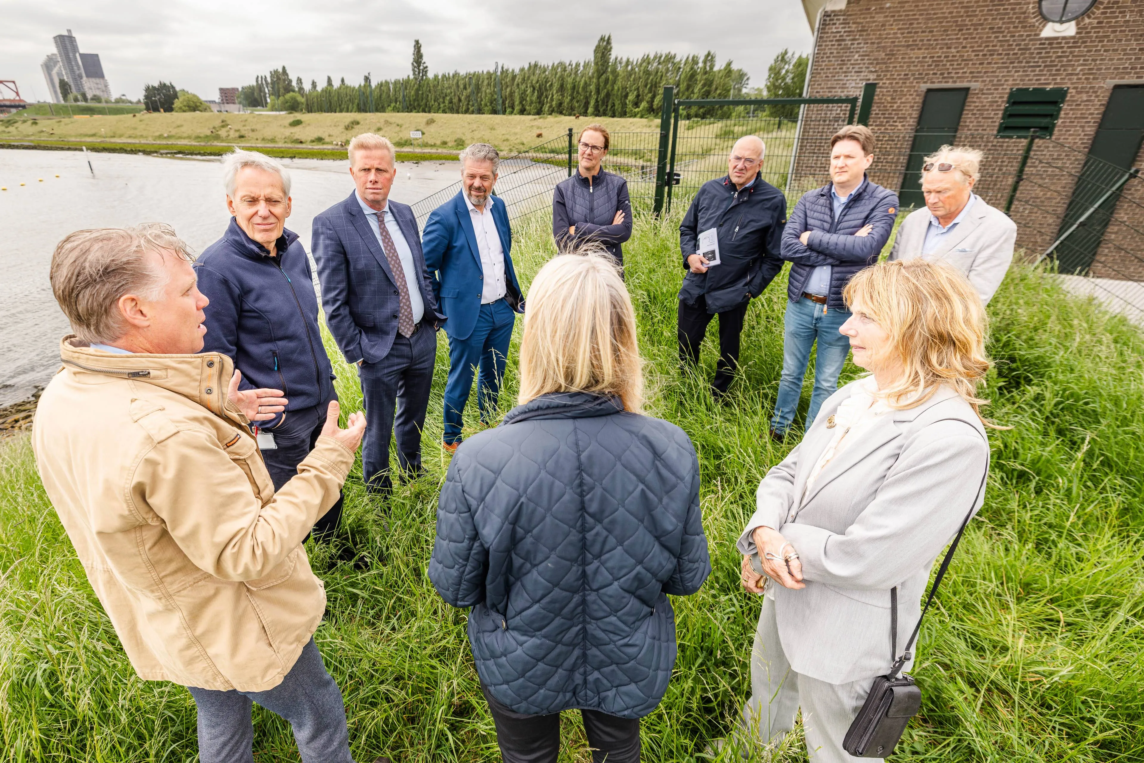bezoek gedeputeerde zoetwater