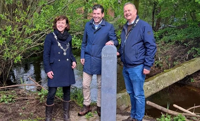 csm foto grenspaal b82ea18b78