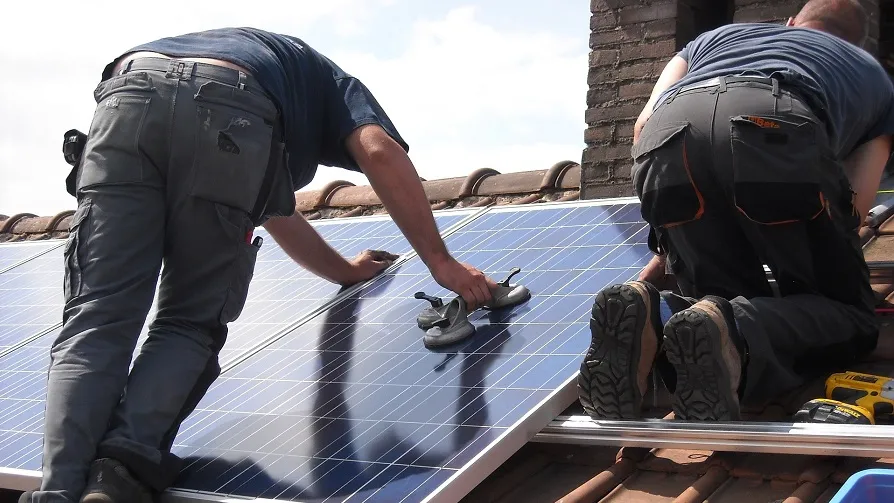 solar panels 944000 1920