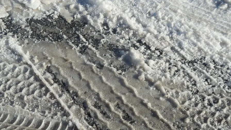 tire tracks 497461 1920 1