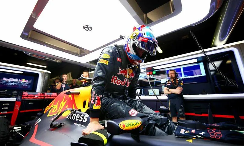 09aa00159683025d13526348f89825a95b4e6f85