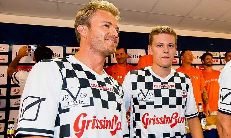 e1786f49a682e85effb8976c2474289577092293