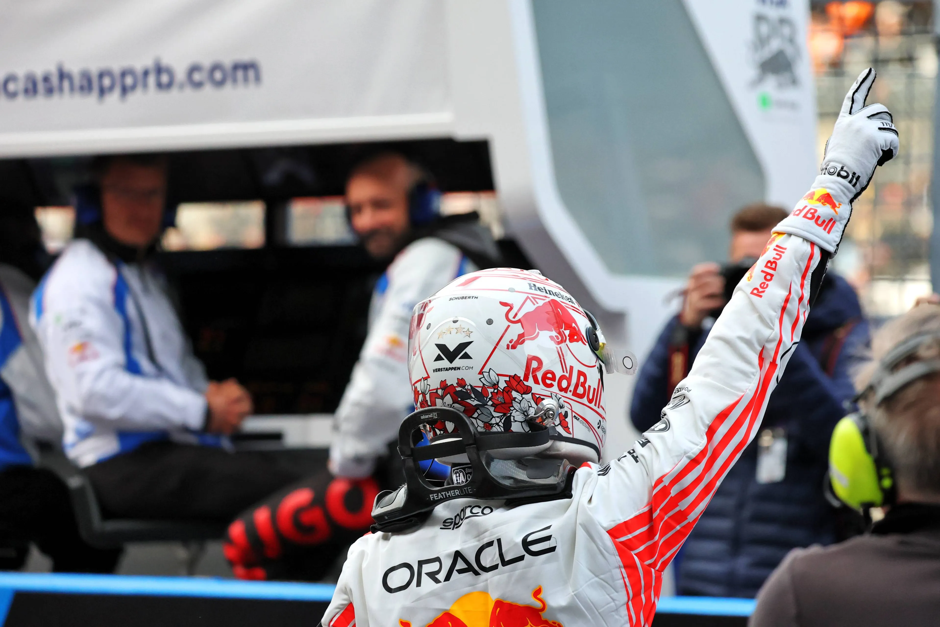 verstappen japan pole 2025