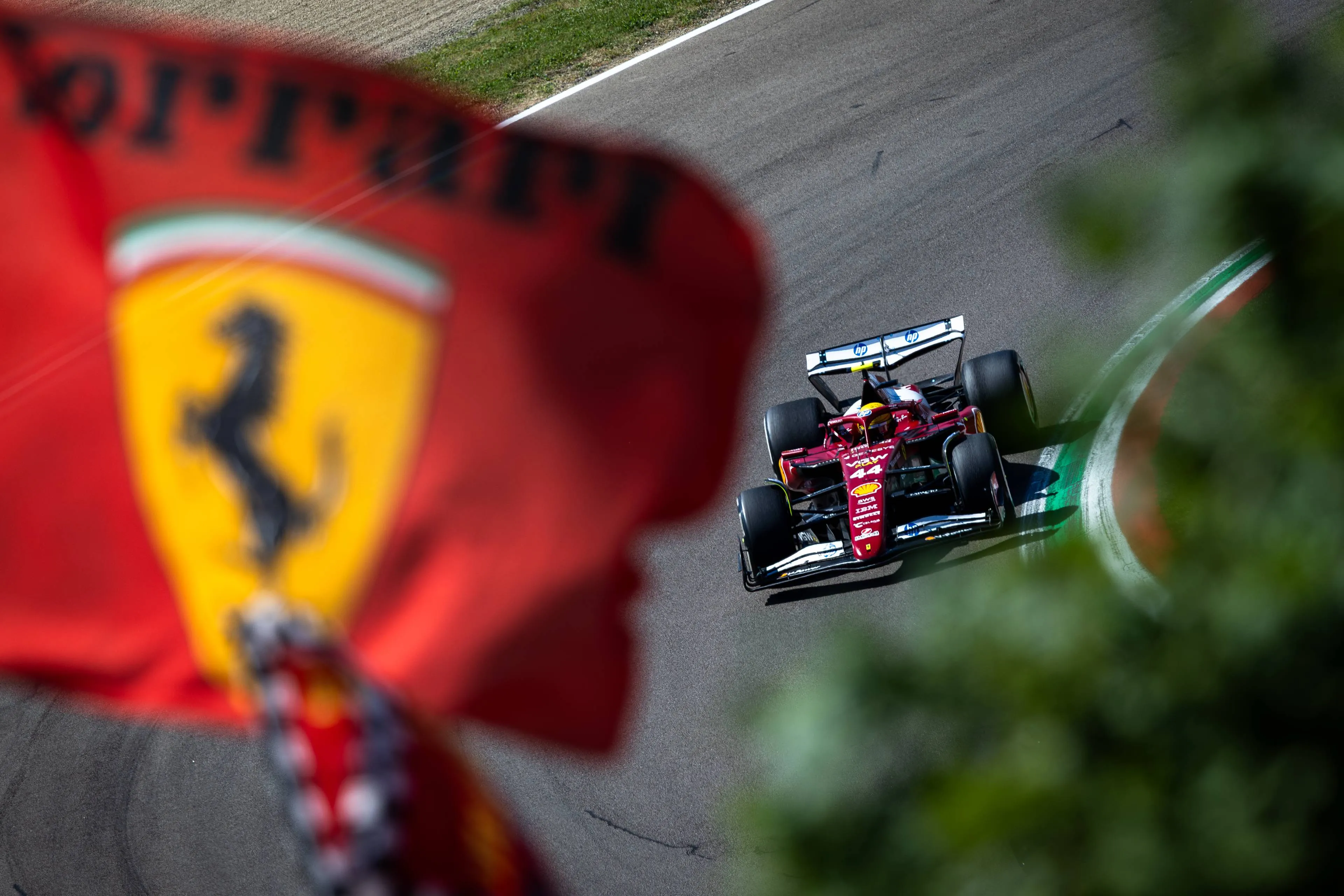 Formula 1 World Championship 2025, Round 7, Emilia Romagna Grand Prix, Autodromo Enzo e Dino Ferrari, Imola, Italy, Sunday 18 May 2025 - Lewis Hamilton (GBR) Ferrari SF-25.