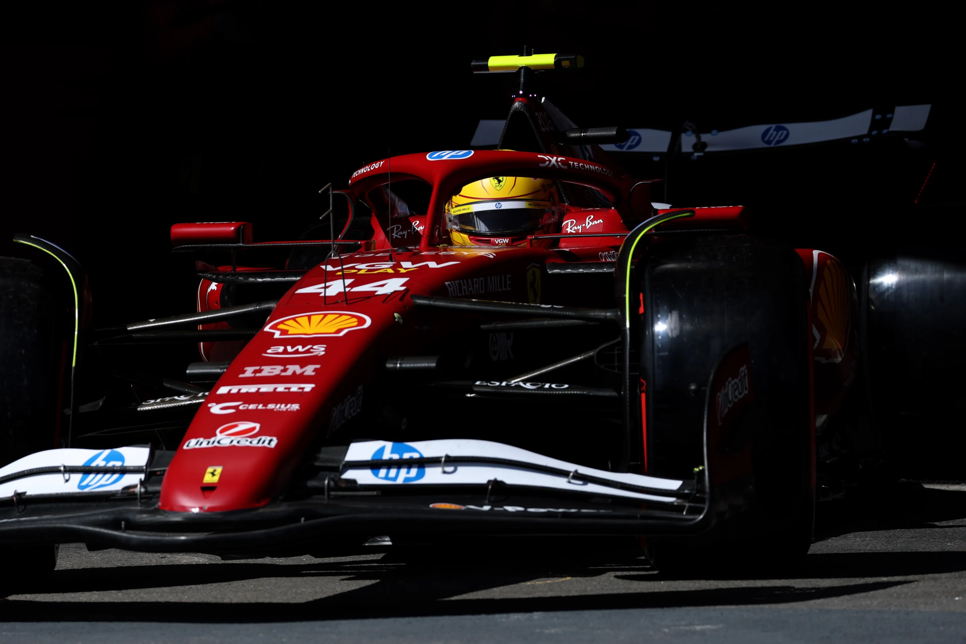 hamilton car baku qualy