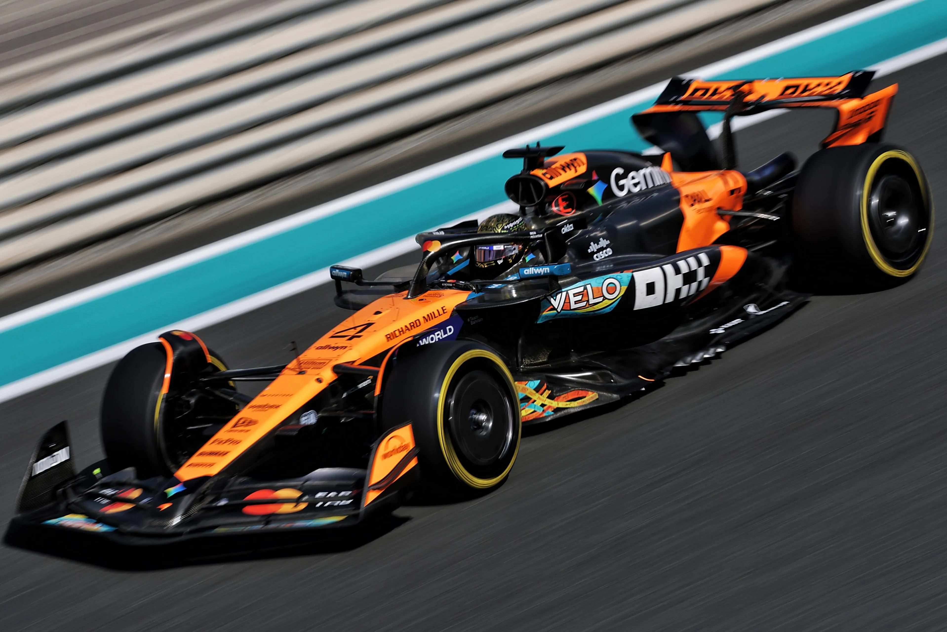 lando norris abu dhabi testjpg