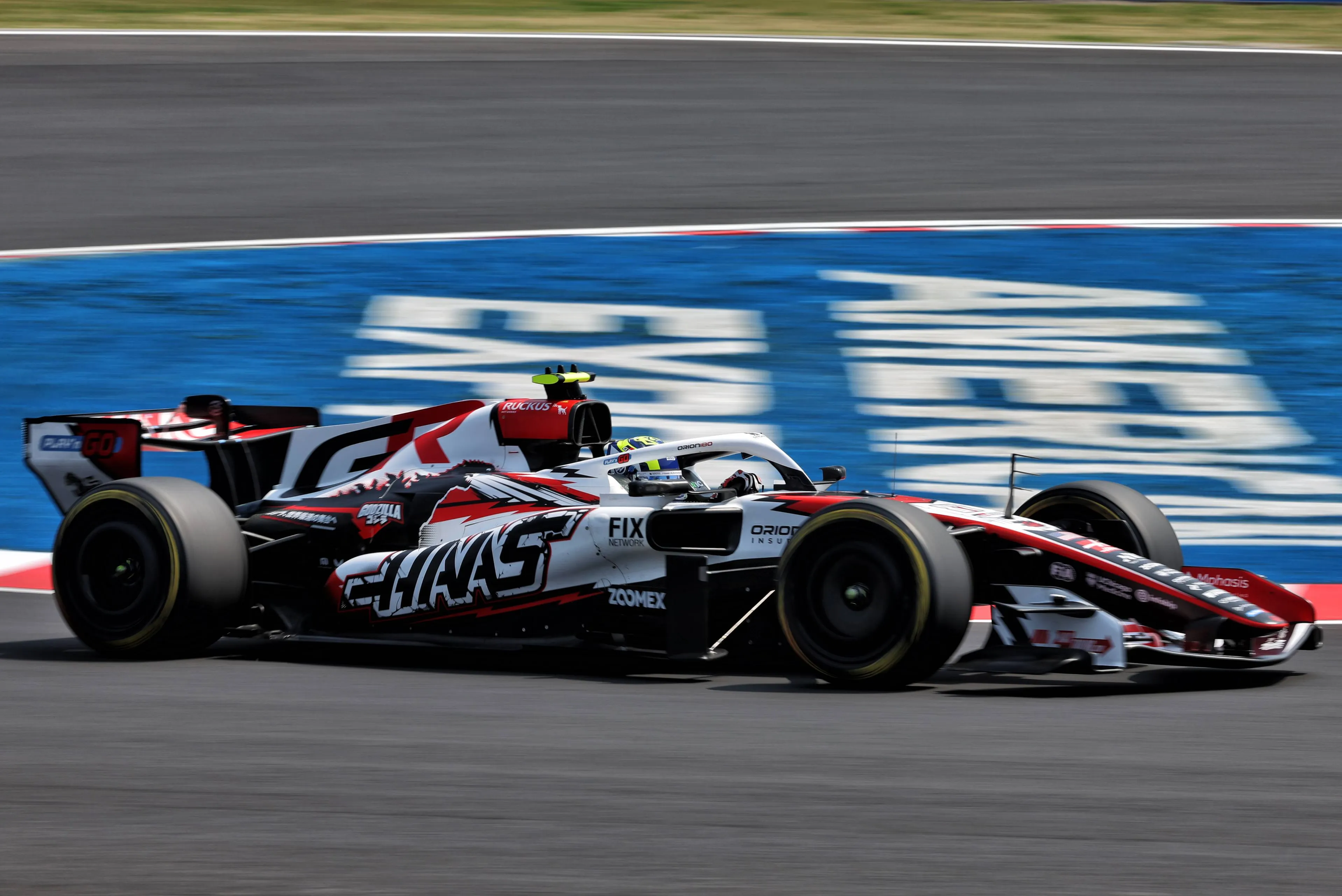 bearman-haas-japan-crash-colapinto-suzuka-jpg