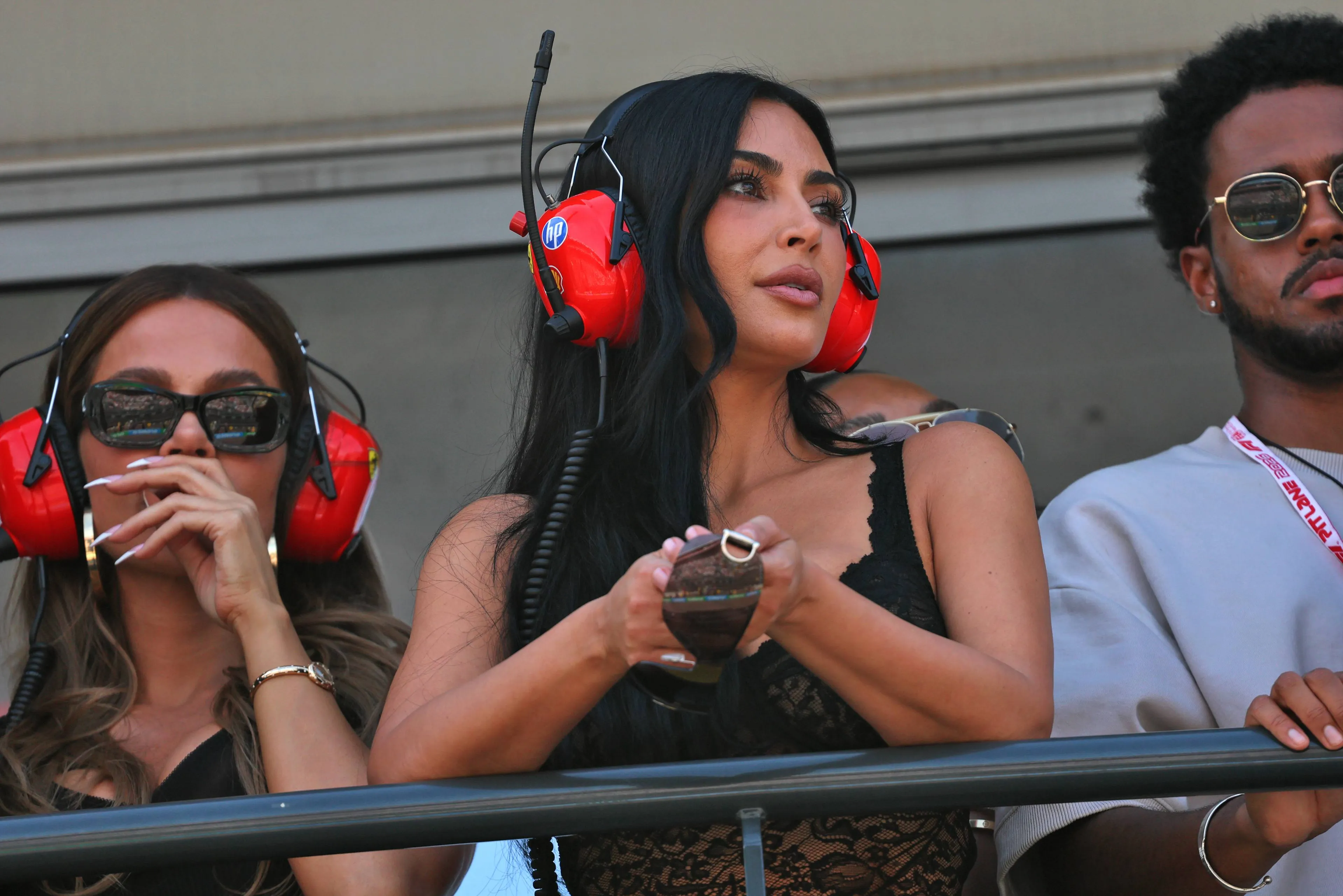 kim-kardashian-monaco-ferrari-jpg