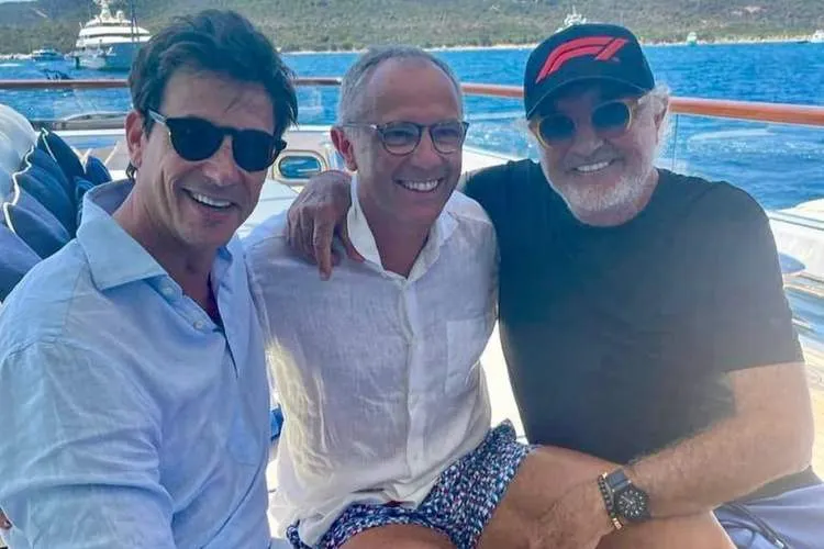wolff domenicali briatore 2022