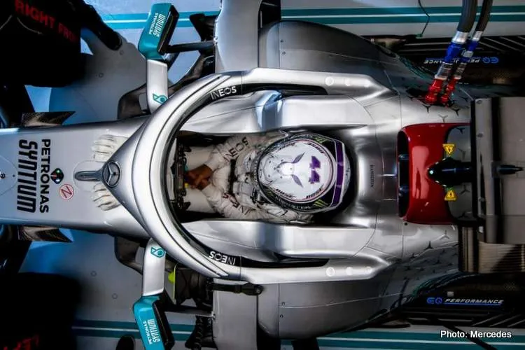 1 hamilton das mercedes