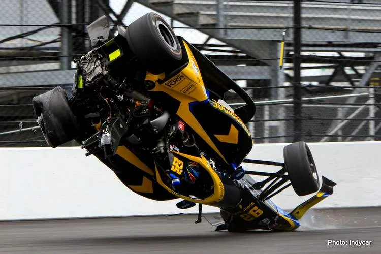 1 herta flips indycar at indy 500