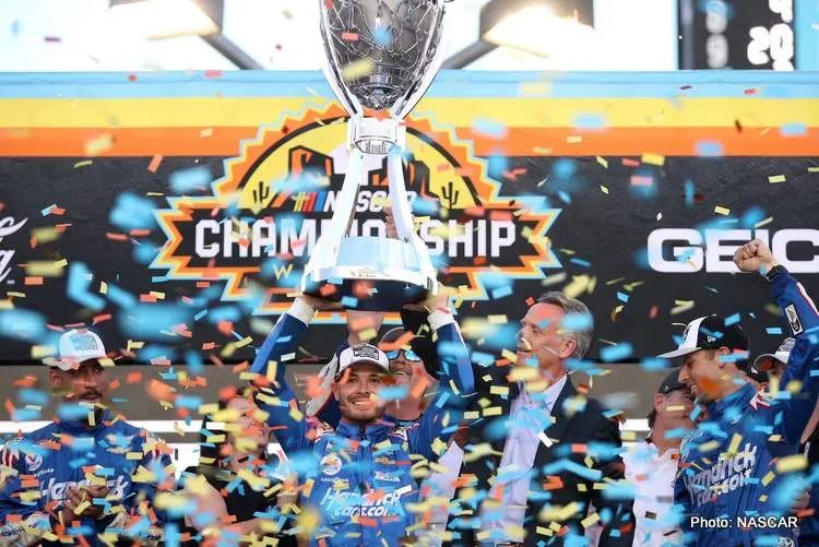 1 larson nascar champion 2021