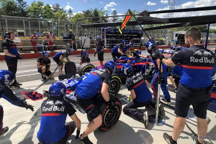 1 toro rosso pitstop 001