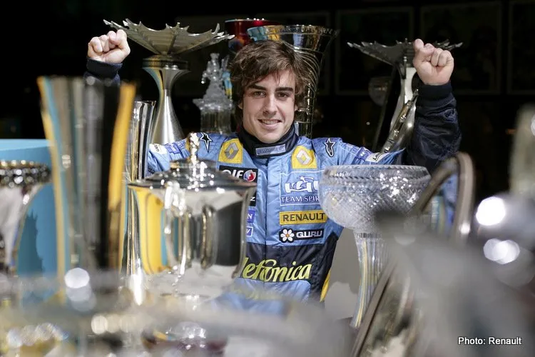 14 alonso champion trophies renault