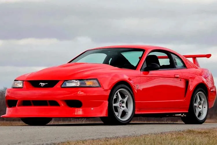 2000 ford mustang 001