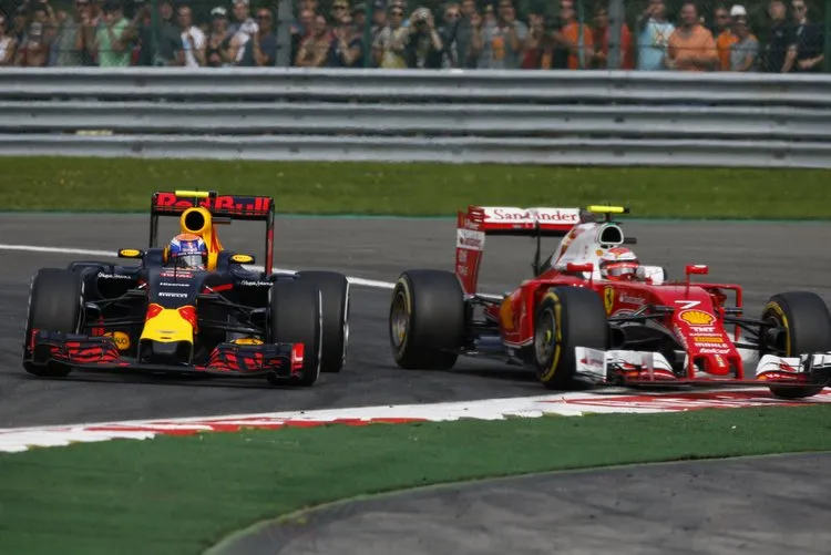 20160828forma1 max verstappen red bull2 1 001