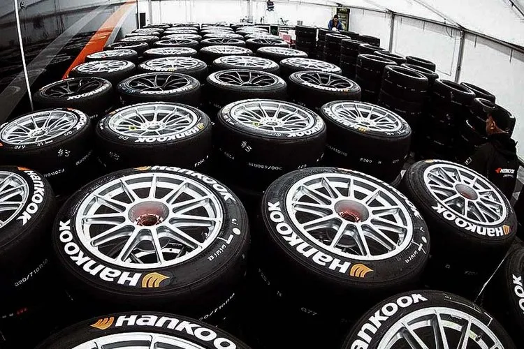 20170309 new generation of hankook racing tyres for the dtm 2017 season 1 002