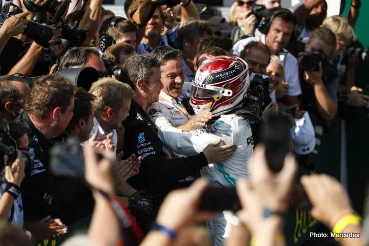 2019 hungary winner hamilton lewis