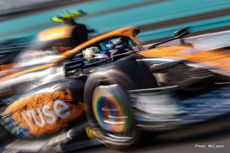 2022abudhabigrandprixsaturdaygp2222 111733177a56192
