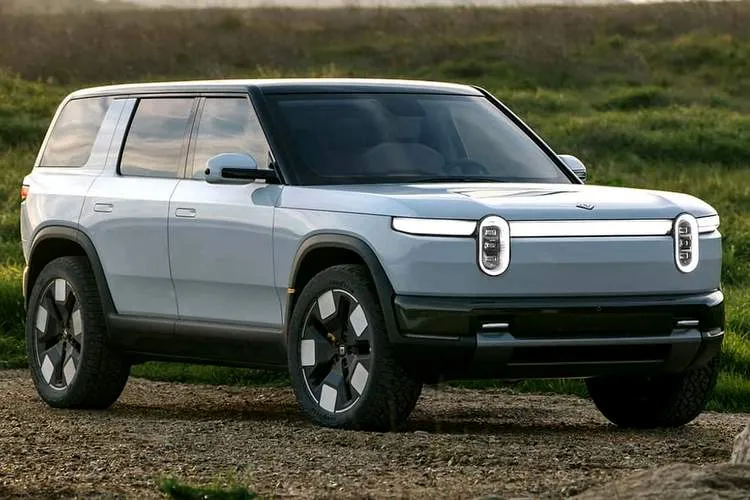 2026 rivian r2 front three quarter photo