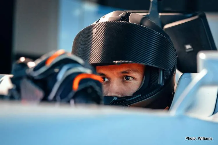 alex albon williams seat fitting