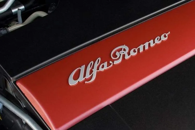 alfa romeo brera engine